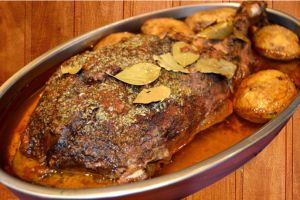 Slow cooker roast